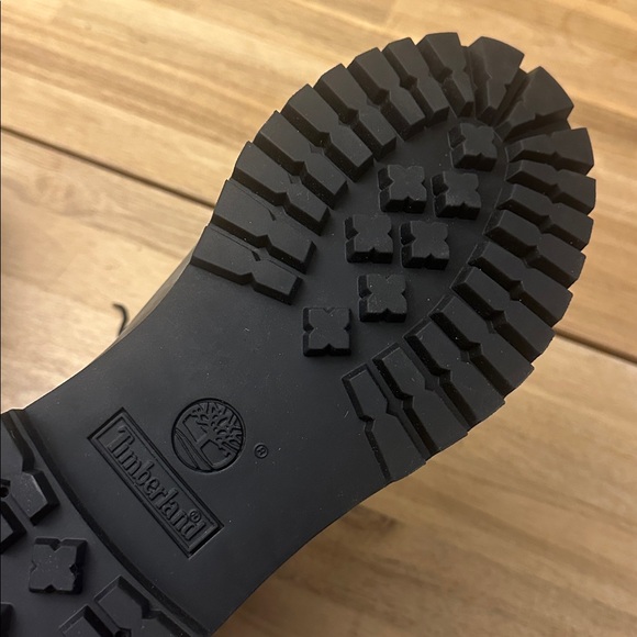 TIMBERLAND ⭐️ Premium 6” waterproof nubuk  boots - Picture 14 of 14